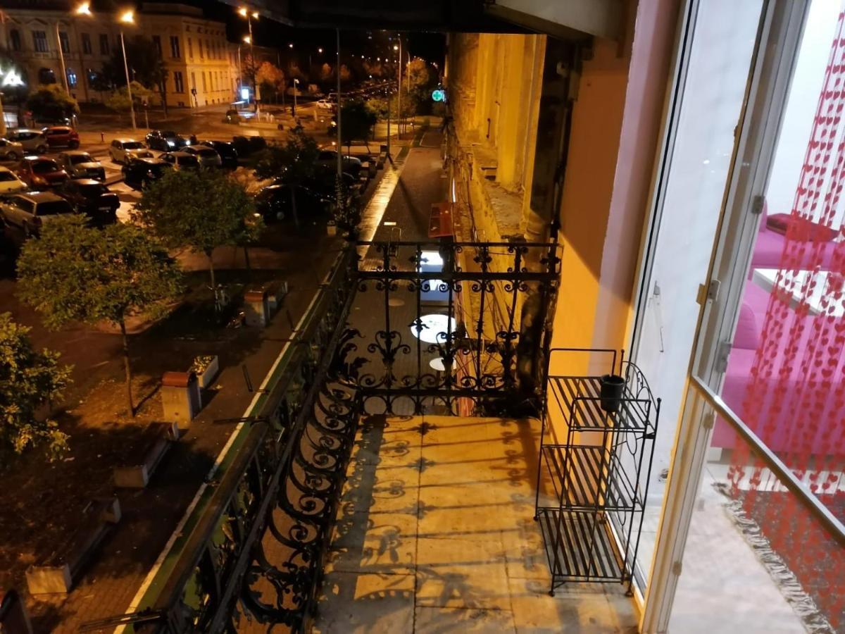 Apartament Josefin Apartment ทิมิชัวรา ภายนอก รูปภาพ